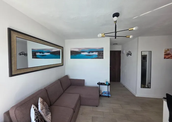 Palm Breeze - Americas Apartman